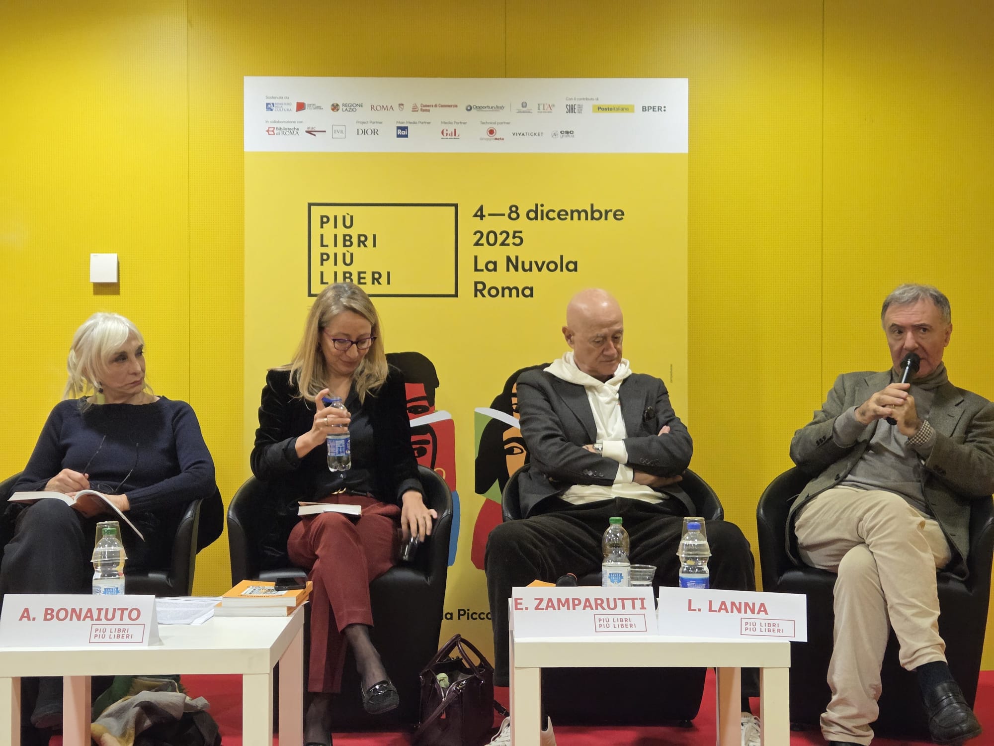 “Libri oltre le sbarre”: a PiùLibri 2025 la letteratura in carcere